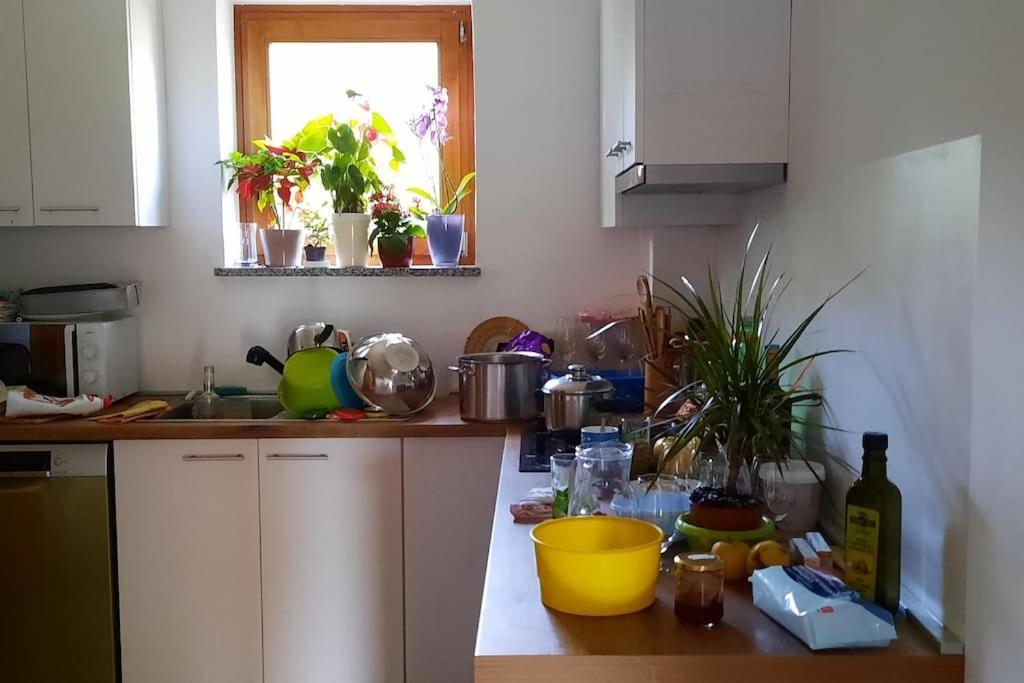 Holiday Home For 8 People, Pool + Sea View Vilanija Eksteriør bilde